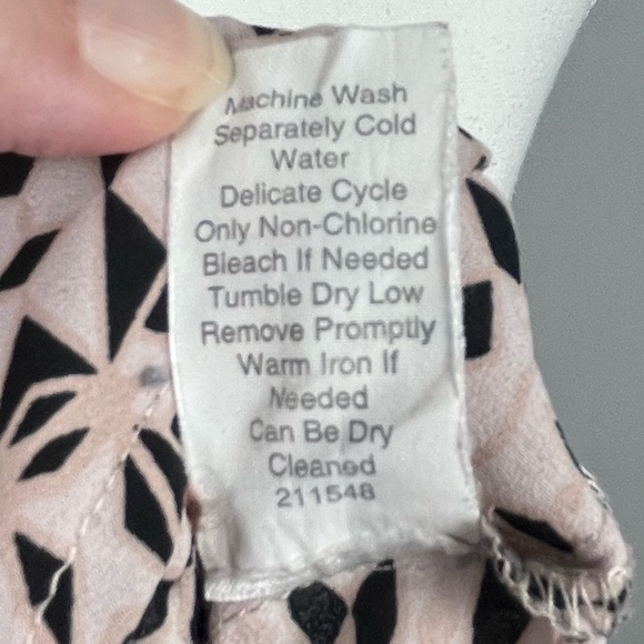 Cabi 784 Colony Club button front roll sleeve geometric shirt dress, size small. - Picture 11 of 12